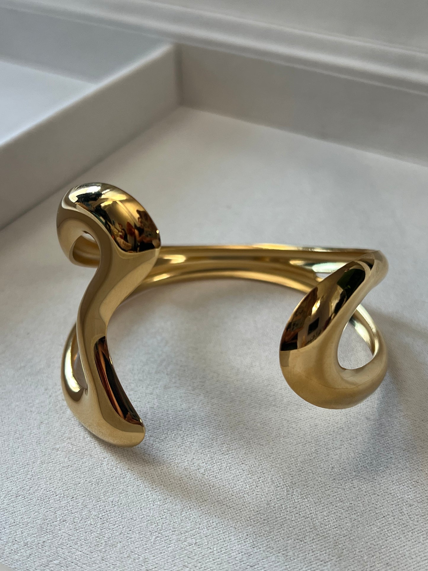 By the waves cuff