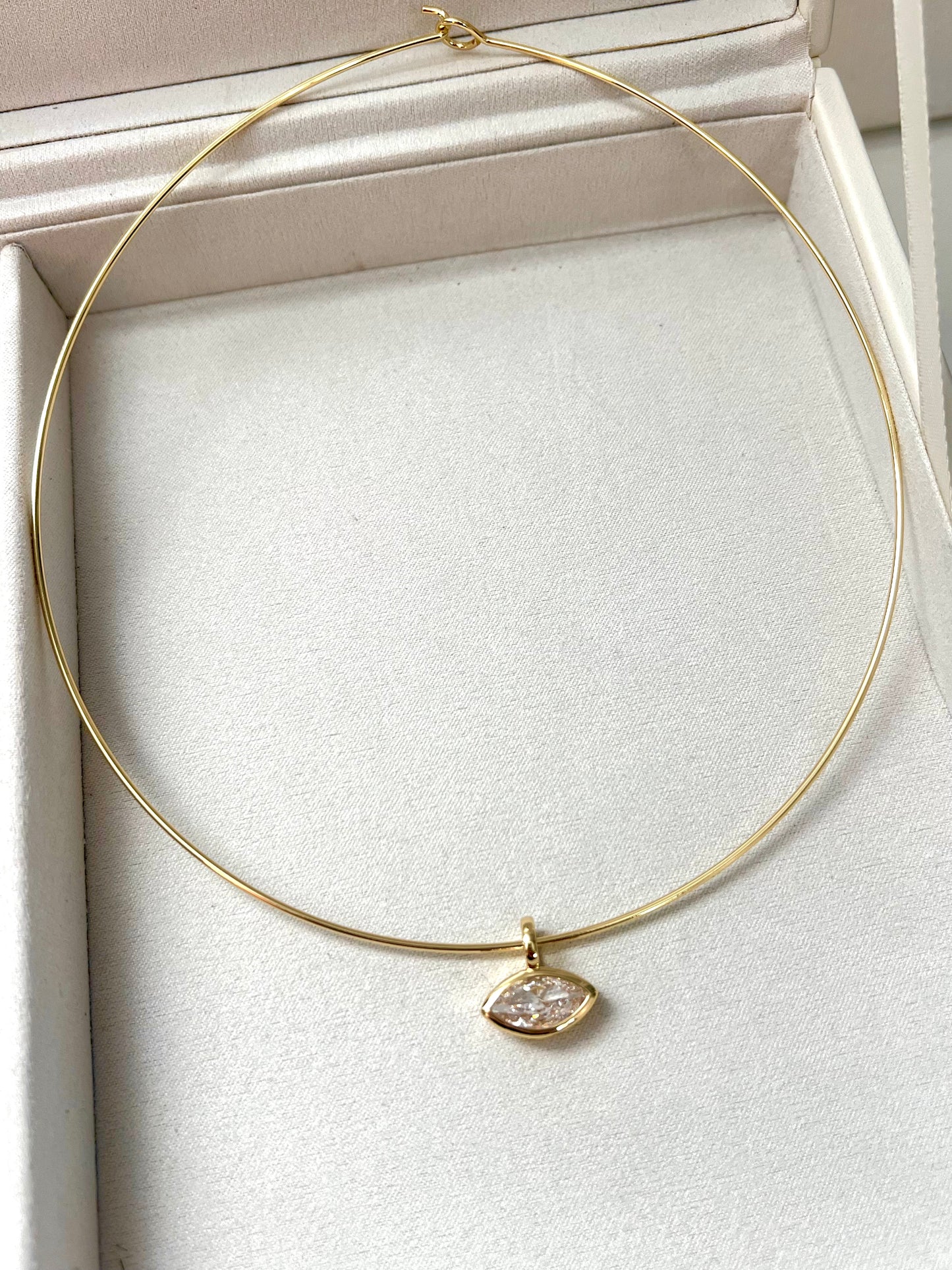 Collar Necklace